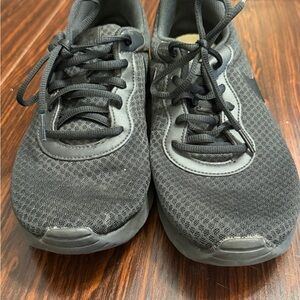 Nike Running Shoes Women’s Size 11